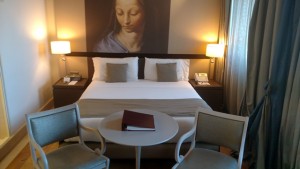 hotelromeroom1